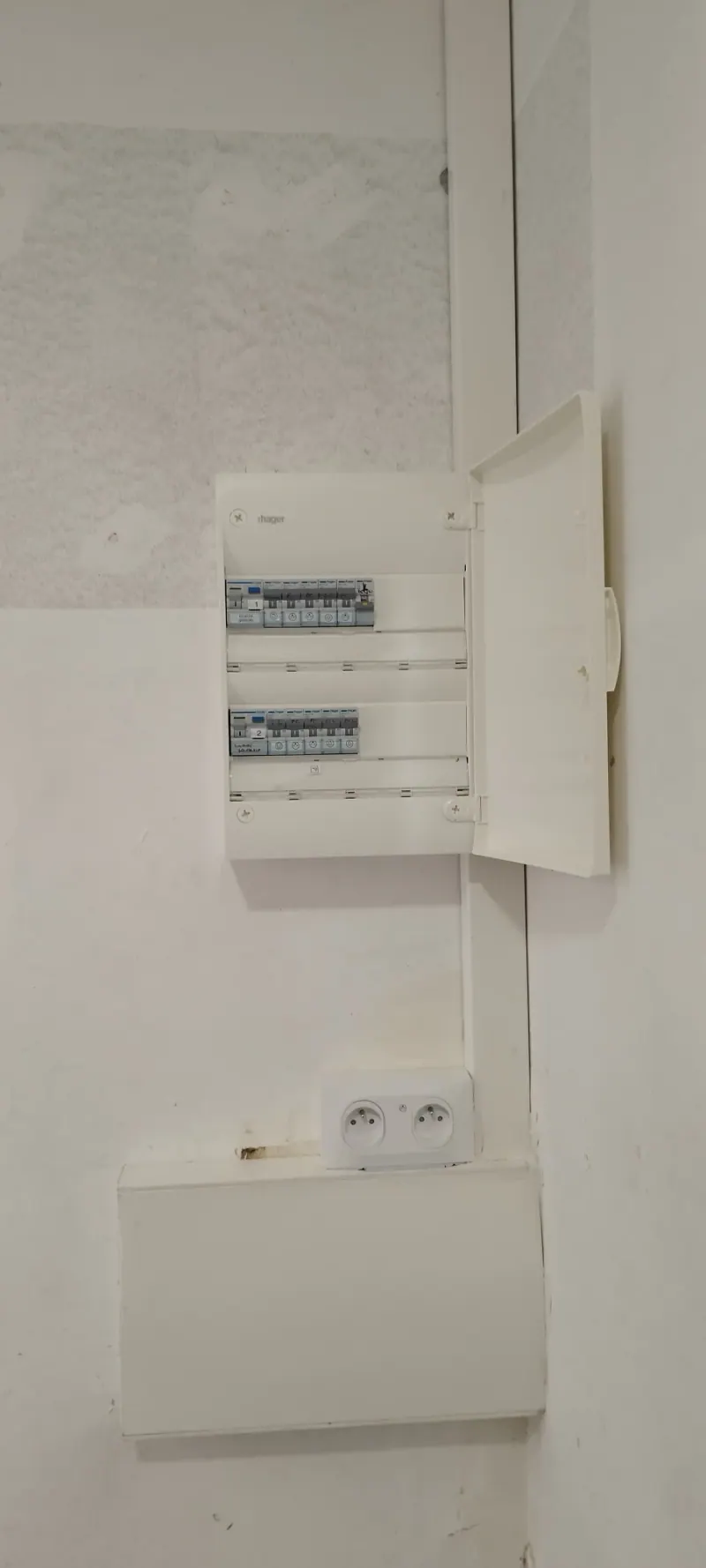 Tableau électrique d’une maison à Crevin après mise en sécurité
